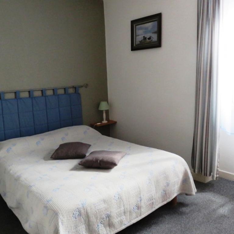 Le Relais Du Pont De Rhodes Frayssinet Phòng bức ảnh