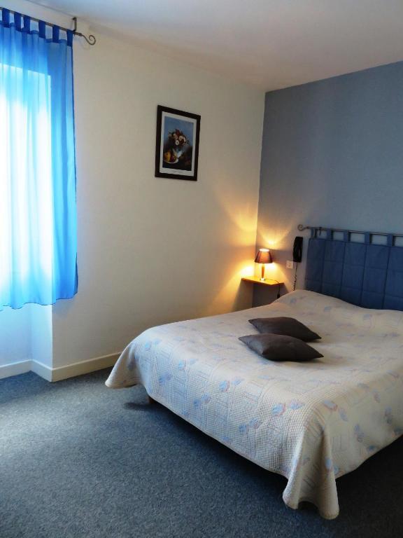 Le Relais Du Pont De Rhodes Frayssinet Phòng bức ảnh