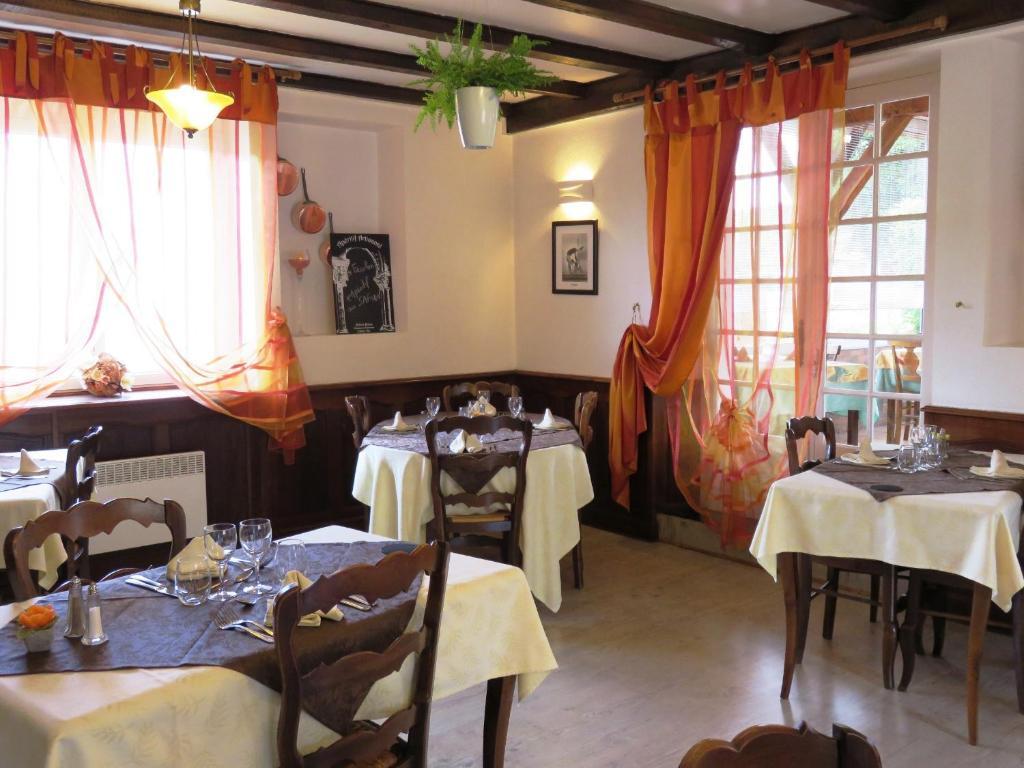Le Relais Du Pont De Rhodes Frayssinet Ngoại thất bức ảnh